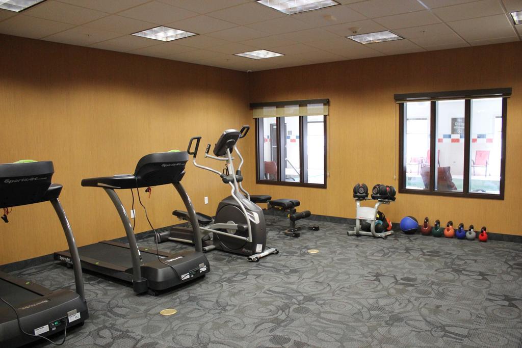 ניסקו Comfort Inn & Suites Edmonton International Airport מראה חיצוני תמונה