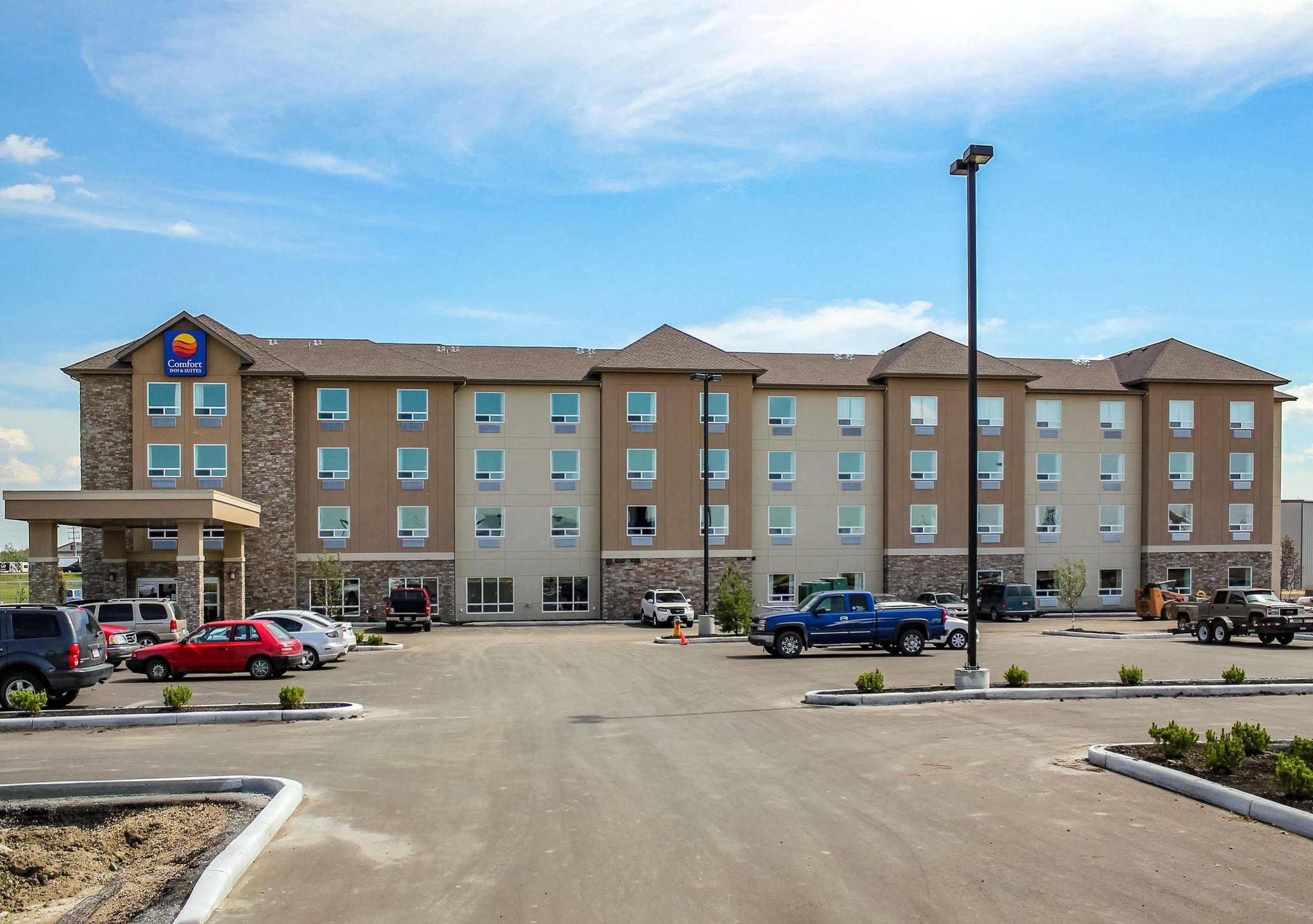 ניסקו Comfort Inn & Suites Edmonton International Airport מראה חיצוני תמונה